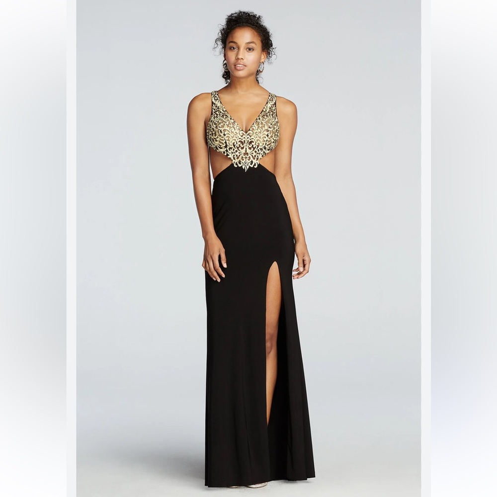 Cachet Elegant Black and Gold Backless Gown